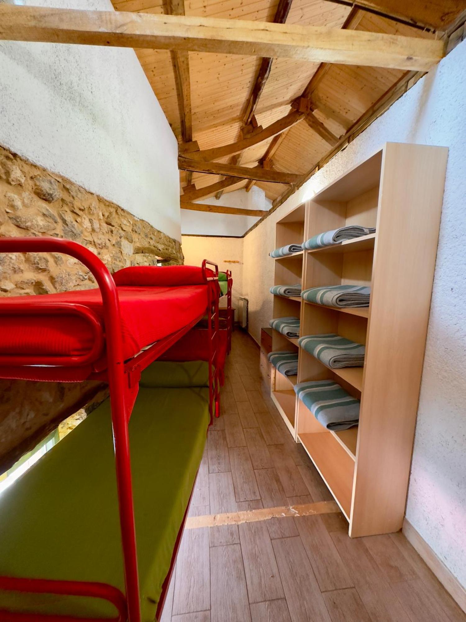 Albergue Valle De Arbas Cubillas de Arbas Exterior photo
