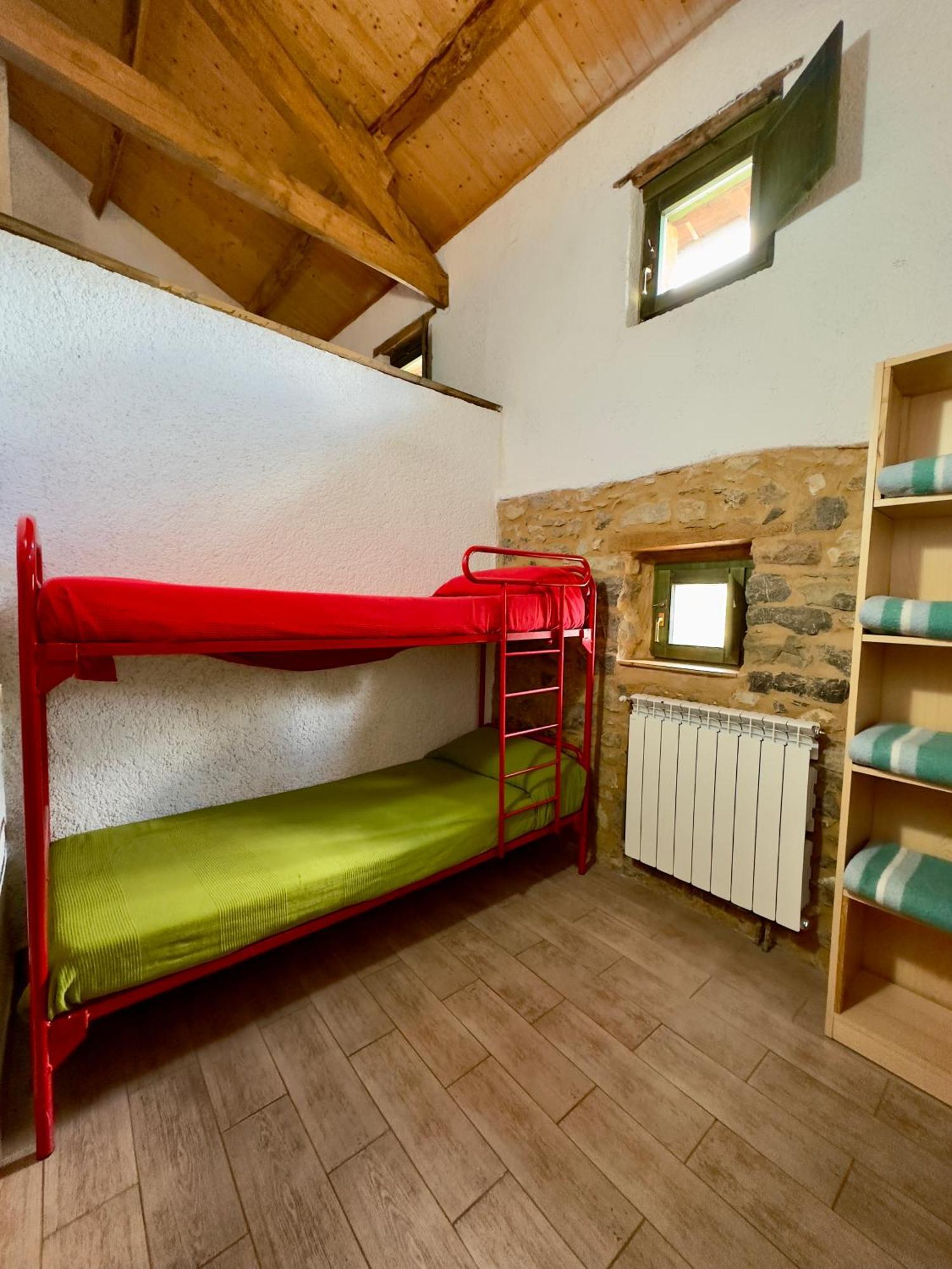 Albergue Valle De Arbas Cubillas de Arbas Exterior photo
